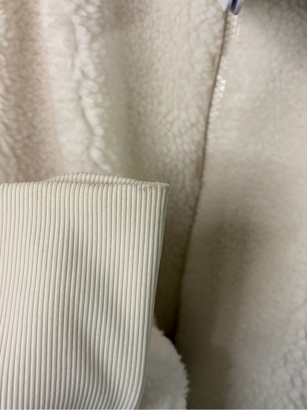 Alo Foxy Sherpa Jacket Ivory/White Women's Size Medium NWT READ - Picture 5 of 13